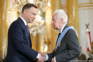 [VIDEO] Prezydent wręczył Ordery Orła Białego z okazji Narodowego Święta Trzeciego Maja w 226 rocznicę uchwalenia Konstytucji