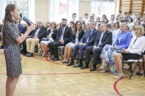 Pierwsza Dama wzięła udział w rozdaniu certyfikatów z języka niemieckiego KID 1