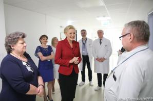 Pierwsza Dama odwiedziła wcześniaki w warszawskim szpitalu
