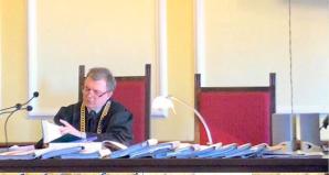 [VIDEO] Czy Wolne Sądy oszalały?! Proces o 342, 42 zł szkolnych rozliczeń, a 60 świadków, zaangażowane 3 komisariaty Policji, prokurator i dziesiątki rozpraw w Sądzie Rejonowym w Olesnie! Kto za to zapłaci?!