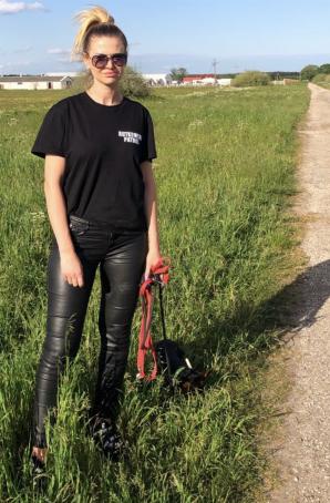 [VIDEO] Setki wolontariuszy, ślady bosych stóp i silna reakcja psa zaginionego Piotra Nowarkiewicza!