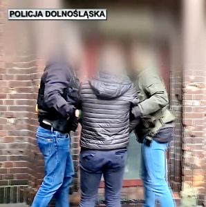 [VIDEO] Policjanci rozbili grupę bankomatowych złodziei. Jeden z nich obywatelem Włoch