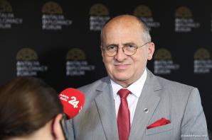 Minister Zbigniew Rau odbył szereg spotkań dwustronnych, na marginesie Antalya Diplomacy Forum, spotkał się ze swoimi odpowiednikami m.in. z Turcji, Ukrainy, Rumunii i Iranu