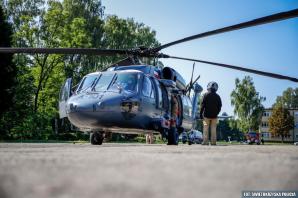[VIDEO] Gotowi do podjęcia najtrudniejszych zadań. Black Hawk który niedawno wrócił z działań ratowniczo-gaśniczych w Turcji.
