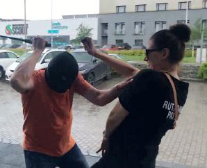 [VIDEO] Maja Rutkowski testuje profesjonalne produkty firmy bron.pl