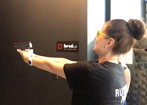 [VIDEO] Maja Rutkowski testuje profesjonalne produkty firmy bron.pl