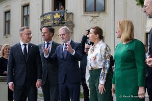 [VIDEO] Prezydent RP na szczycie amunicyjnym w Pradze