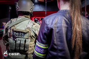 [VIDEO] Zatrzymania i akt oskarżenia do sprawy oszustw w klubach „go-go”