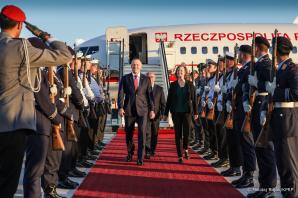 [VIDEO] Prezydent Karol Nawrocki w Berlinie – rozmowy z przywódcami Niemiec i Francji o przyszłości Europy