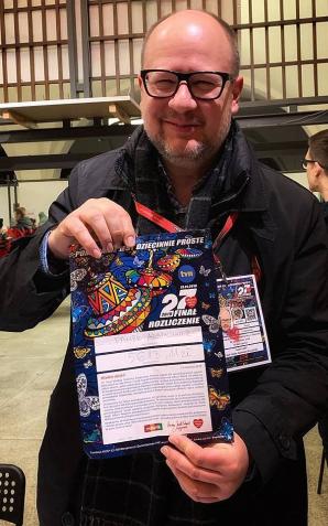 Pawła Adamowicza operowano pięć godzin. Lekarze walczą o życie prezydenta Gdańska 