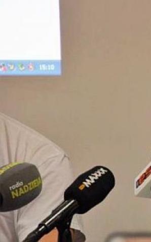 [VIDEO] Kolejna rodzinna tragedia: ojciec - agresor przetrzymuje od miesięcy uprowadzoną córkę - konferencja Biura Rutkowski w Radomiu