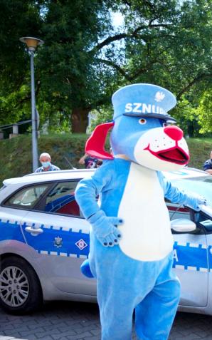 [VIDEO] Muzyczna niespodzianka w wykonaniu orkiestry KWP w Katowicach