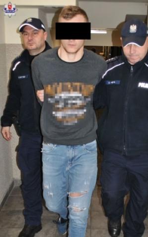 Jak filmy gangsterskie wejdą za mocno. Kopał w lesie swój grób