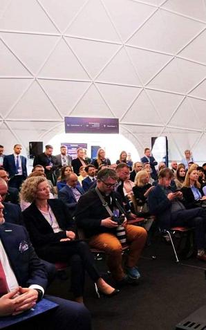 Minister K. Pełczyńska-Nałęcz na EKG: nasz strategiczny cel to rozwój polskich firm, transformacja energetyczna i łagodzenie kosztów społecznych tych zmian