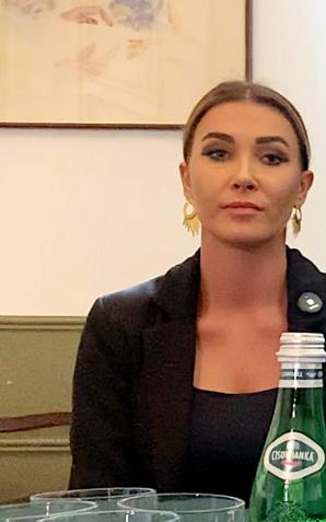[VIDEO] Czy matka bez własnego mieszkania i „bez rodziny” jest dla sądu gorszym rodzicem? Konferencja Biura Rutkowski w Sprawie Martyny Brauer