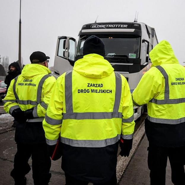 Warszawa: Sprawdzamy ciężarówki