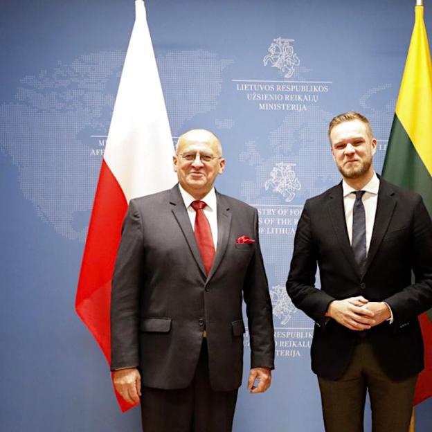 Wspólne oświadczenie ministrów spraw zagranicznych Polski i Litwy z okazji 30. rocznicy odnowienia stosunków dyplomatycznych. Polska i Litwa zdecydowanie potępiają trwającą agresję militarną Rosji wobec Ukrainy
