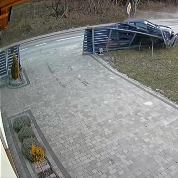 [VIDEO] Trudne parkowanie