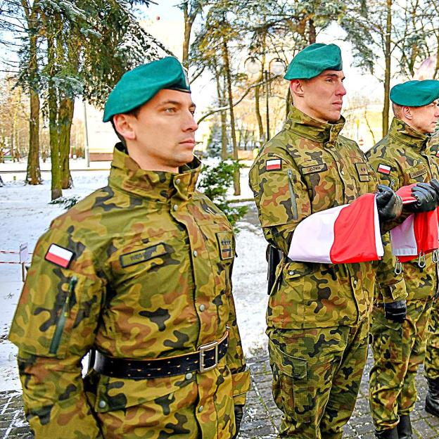4 grudnia szef MON spotkał się z żołnierzami 1. Batalionu Saperów 15. Brygady Zmechanizowanej. Otwarcie nowej jednostki 