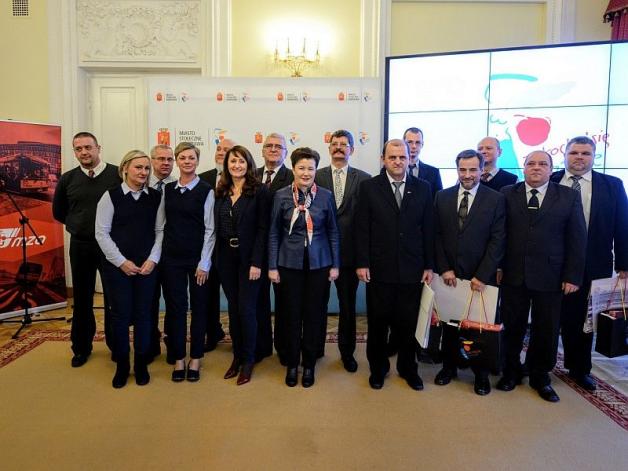 Warszawa: Bohaterowie i bohaterki z MZA