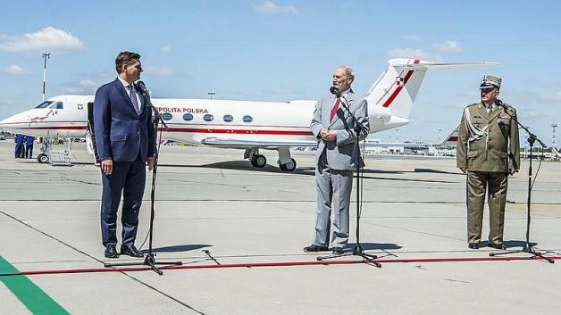 [VIDEO] Uroczyste przyjęcie do służby, z USA do Polski, samolotu Gulfstream G550 