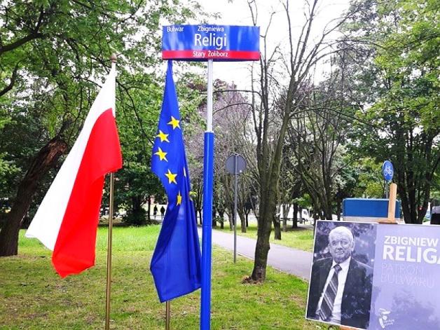 Warszawa: Bulwar Zbigniewa Religi