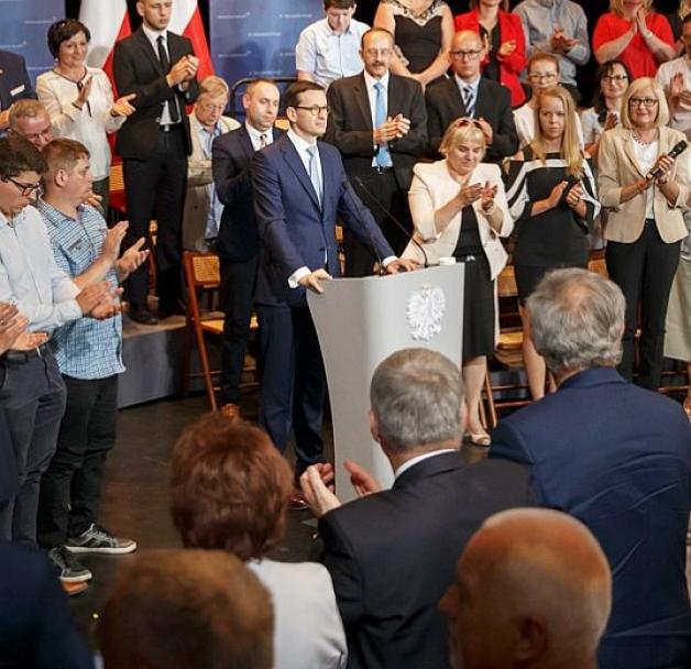 Premier Mateusz Morawiecki: Nasza polityka społeczno-gospodarcza to polityka równych szans