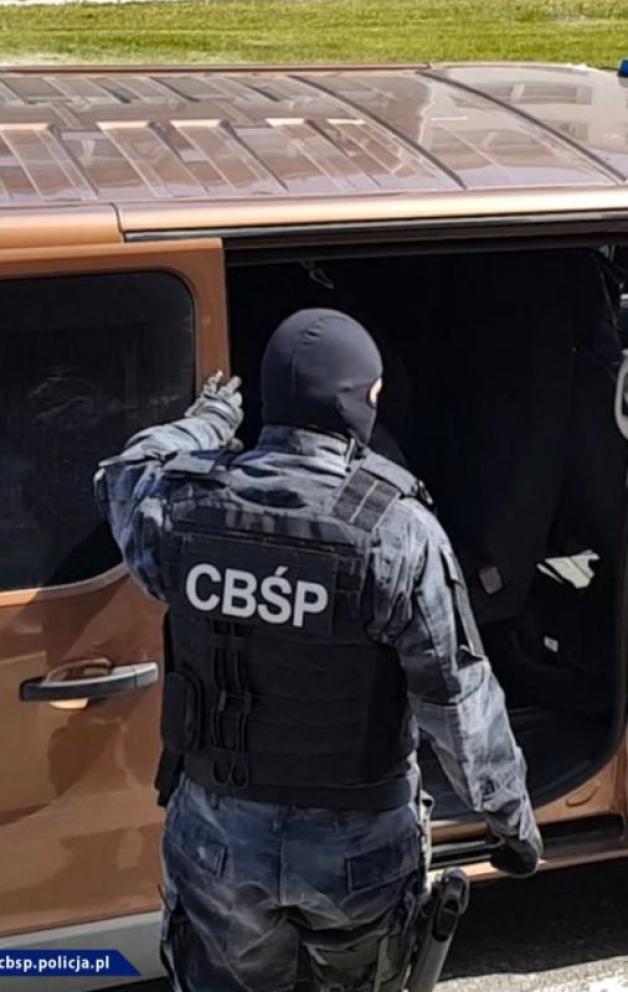 [VIDEO] Rozbita grupa mogła przemycić nawet 4 tony narkotyków. Z Hiszpanii trafiały do Wielkiej Brytanii, Niemiec lub przez Polskę do Szwecji i Norwegii