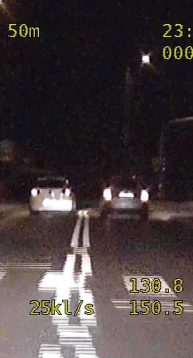 25 punktów karnych, mandat oraz utrata prawa jazdy za prędkość – policjanci zatrzymali pirata drogowego
