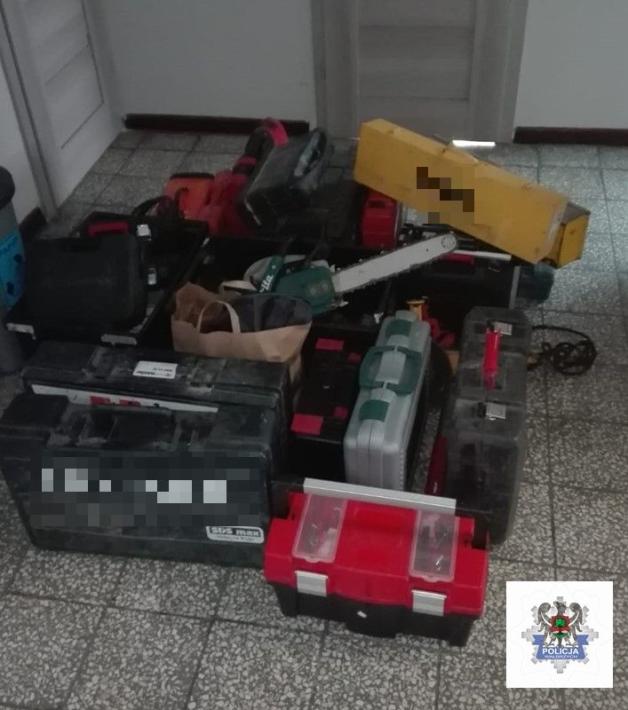 Dzięki międzynarodowej współpracy funkcjonariuszy z Polski i Republiki Czeskiej odzyskano elektronarzędzia o wartości blisko 40 tys. zł