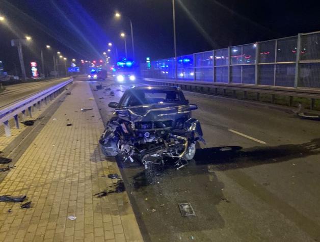 Pijany Litwin uderzył w audi ciężarówką i zbiegł z miejsca wypadku. 